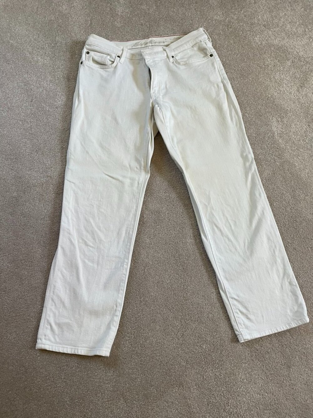 Size 4 White Eddie Bauer Boyfriend Crops